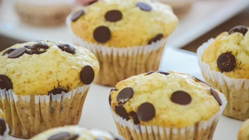 Výroba domácích muffinů s čokoládou